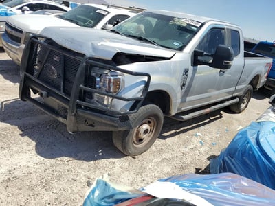 1FT7X2B63JE****** 2018 Ford F-250
