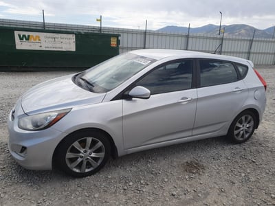 KMHCU5AEXDU****** 2013 Hyundai Accent