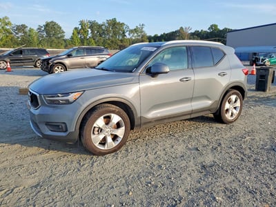 YV4162UK9M2****** 2021 Volvo XC40