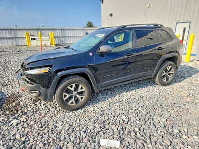 1C4PJMBS0HW****** 2017 Jeep Cherokee