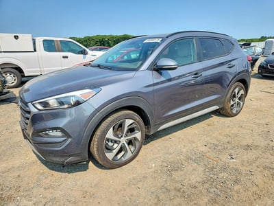KM8J33A23JU****** 2018 Hyundai Tucson