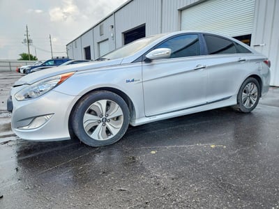 KMHEC4A40DA****** 2013 Hyundai Sonata Hybrid