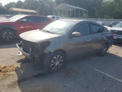 3N1CN7AP6HL****** 2017 Nissan Versa