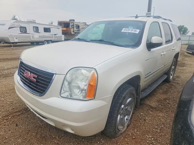 1GKS2CE02CR****** 2012 GMC Yukon