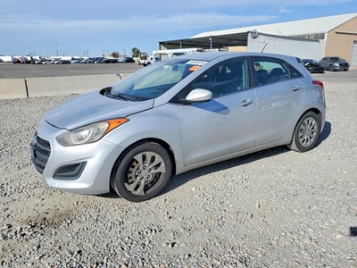 KMHD35LH3HU****** 2017 Hyundai Elantra