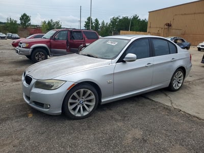 WBAPK7C51BA****** 2011 BMW 3 Series