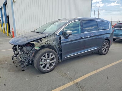 2C4RC1GG5KR****** 2019 Chrysler Pacifica