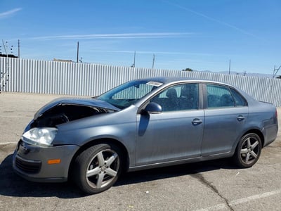 3VWRZ7AJ8AM****** 2010 Volkswagen Jetta