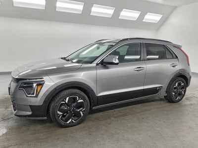KNDCR3L18P5****** 2023 Kia Niro