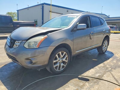JN8AS5MT2DW****** 2013 Nissan Rogue