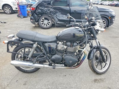 SMT900K17AT****** 2010 Triumph Bonneville