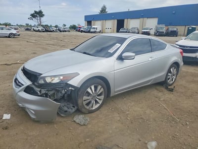 1HGCS1B8XCA****** 2012 Honda Accord