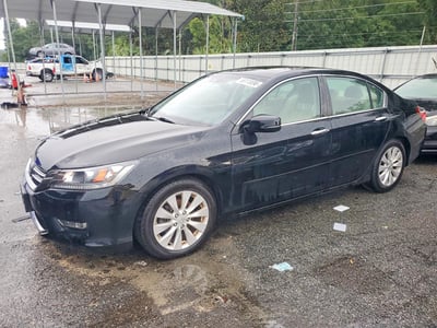 1HGCR2F84DA****** 2013 Honda Accord