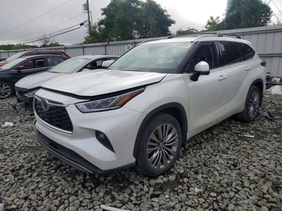 5TDFZRBH8NS****** 2022 Toyota Highlander