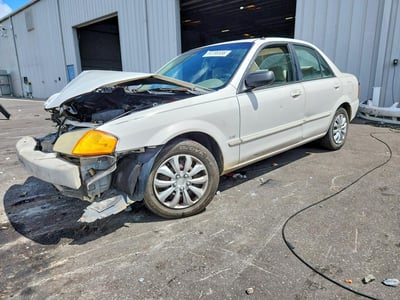 JM1BJ2226X0****** 1999 Mazda Protege