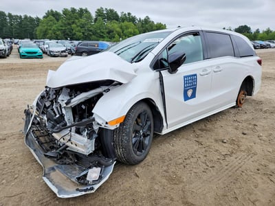5FNRL6H77RB****** 2024 Honda Odyssey