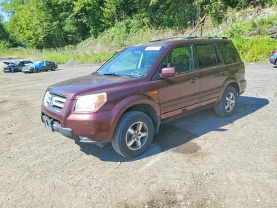 5FNYF185X8B****** 2008 Honda Pilot