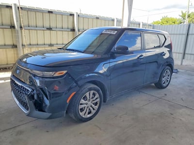 KNDJ23AU3M7****** 2021 Kia Soul