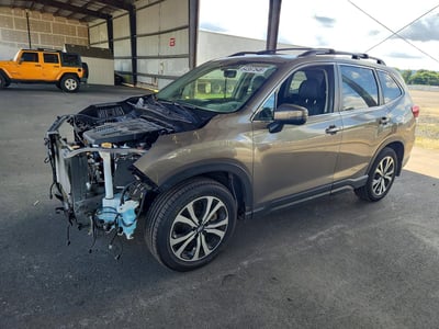 JF2SKAUC1MH****** 2021 Subaru Forester