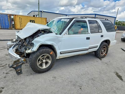 1GNCS13W2Y2****** 2000 Chevrolet Blazer