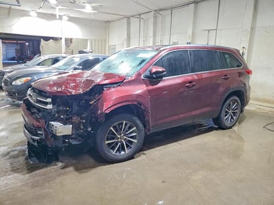 5TDJZRFH5KS****** 2019 Toyota Highlander