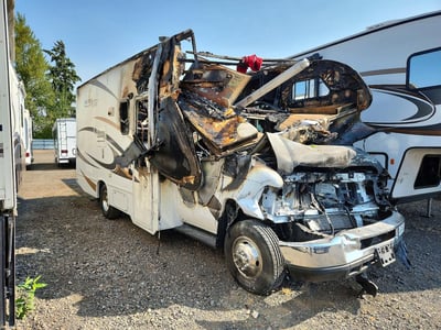 1FDWE3FS4HD****** 2017 Ford E-350