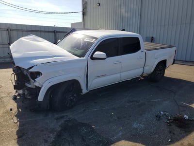 3TYDZ5BN8NT****** 2022 Toyota Tacoma