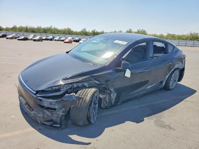 7SAYGAEE9TF****** 2026 Tesla Model Y