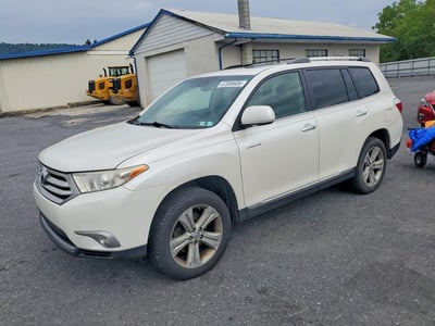 5TDDK3EH4DS****** 2013 Toyota Highlander