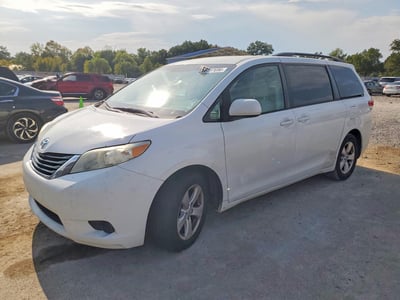 5TDKK3DC8ES****** 2014 Toyota Sienna