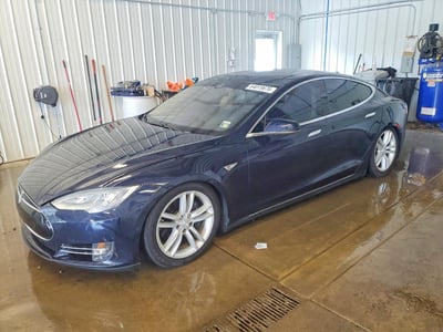 5YJSA1H20FF****** 2015 Tesla Model S