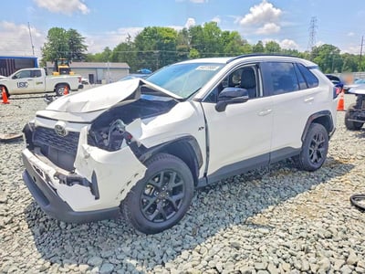 2T3W1RFV4PC****** 2023 Toyota RAV4