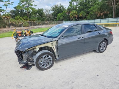 KMHLM4DJ8SU****** 2025 Hyundai Elantra Hybrid