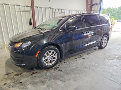 2021 Chrysler Voyager