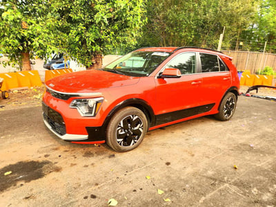 KNDCR3L19P5****** 2023 Kia Niro