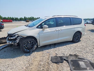 2C4RC1FGXMR****** 2021 Chrysler Pacifica