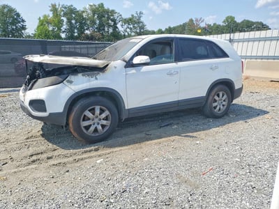 5XYKT3A15BG****** 2011 Kia Sorento