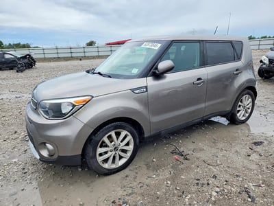 KNDJP3A52J7****** 2018 Kia Soul
