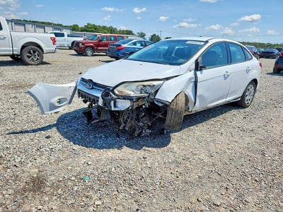 1FAHP3F24CL****** 2012 Ford Focus
