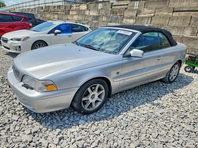 YV1NC53D22J****** 2002 Volvo C70