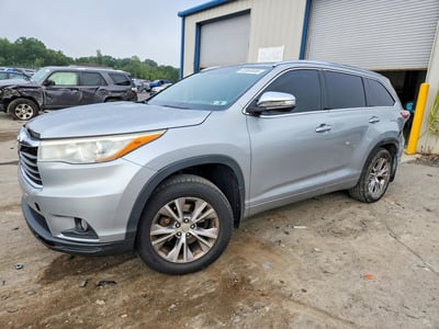 5TDJKRFH5FS****** 2015 Toyota Highlander