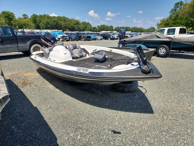 2004 Nitro Tracker Marine