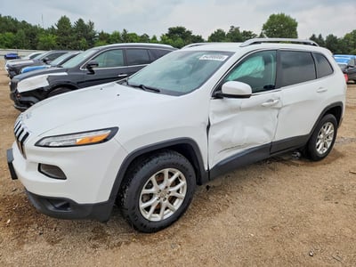 1C4PJMCS1HW****** 2017 Jeep Cherokee