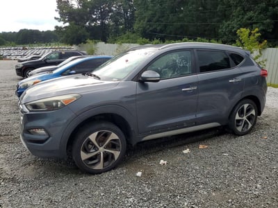 KM8J33A23HU****** 2017 Hyundai Tucson