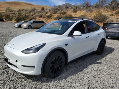 7SAYGAEE8NF****** 2022 Tesla Model Y