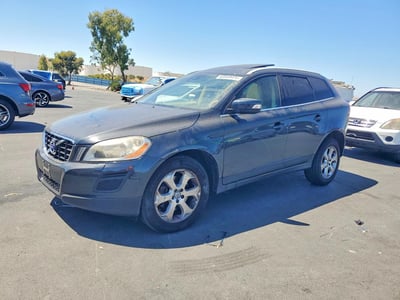 YV4940DL8D2****** 2013 Volvo XC60