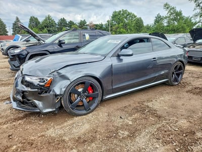 WUAC6AFR0FA****** 2015 Audi RS5