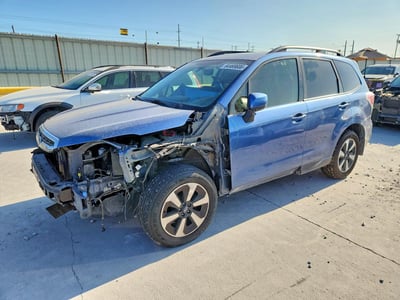 JF2SJAGC7JH****** 2018 Subaru Forester