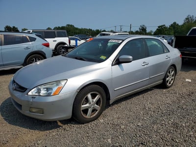 1HGCM56673A****** 2003 Honda Accord