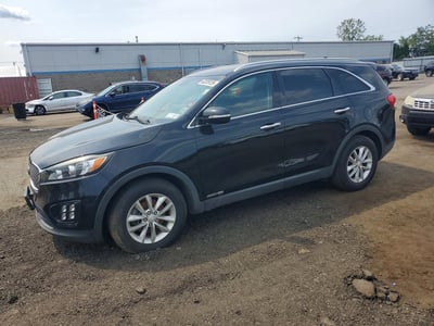 5XYPGDA55GG****** 2016 Kia Sorento